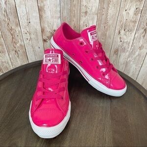 Converse CTAS Ox “Pink Pop” Low Top Shoe Size 2 Junior